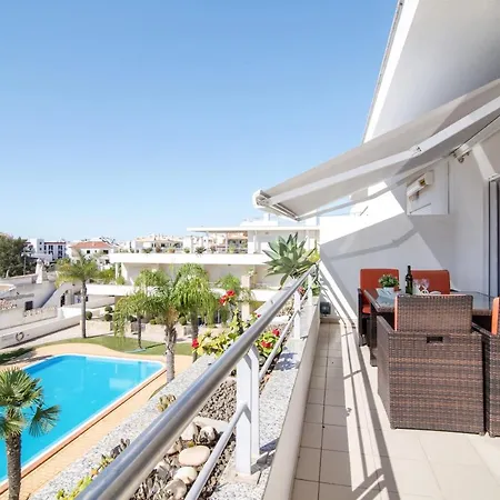 Penthouse T3 Olhos Agua Apartment *